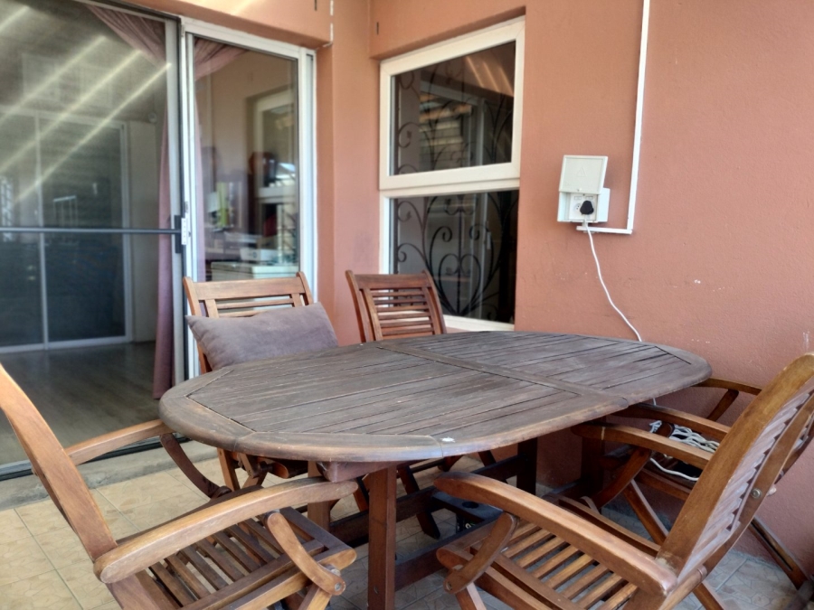  Bedroom Property for Sale in Silwood Heights Western Cape